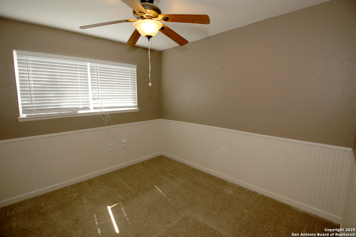 13523 Brinwood Universal City TX 78148