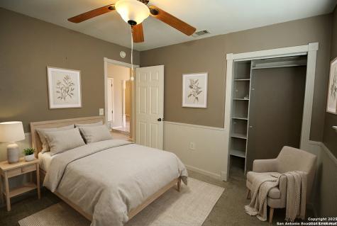 13523 Brinwood Universal City TX 78148