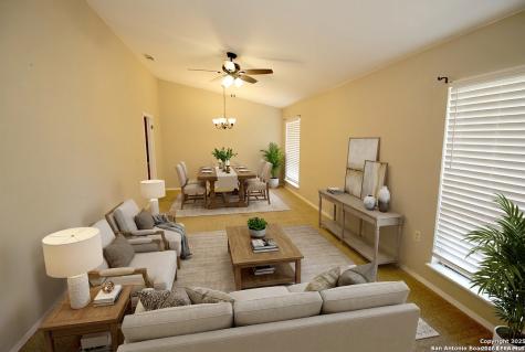 13523 Brinwood Universal City TX 78148