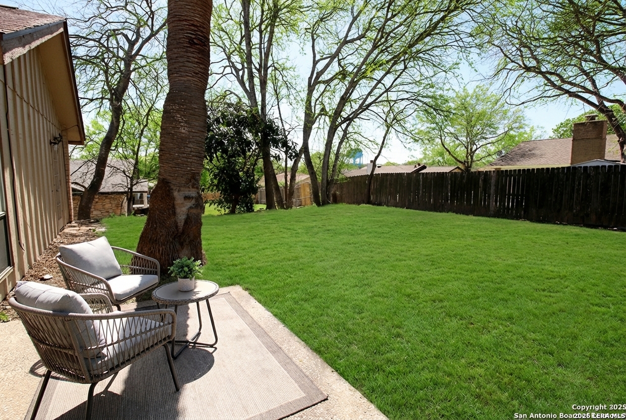 13523 Brinwood Universal City TX 78148