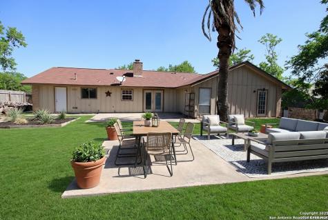 13523 Brinwood Universal City TX 78148