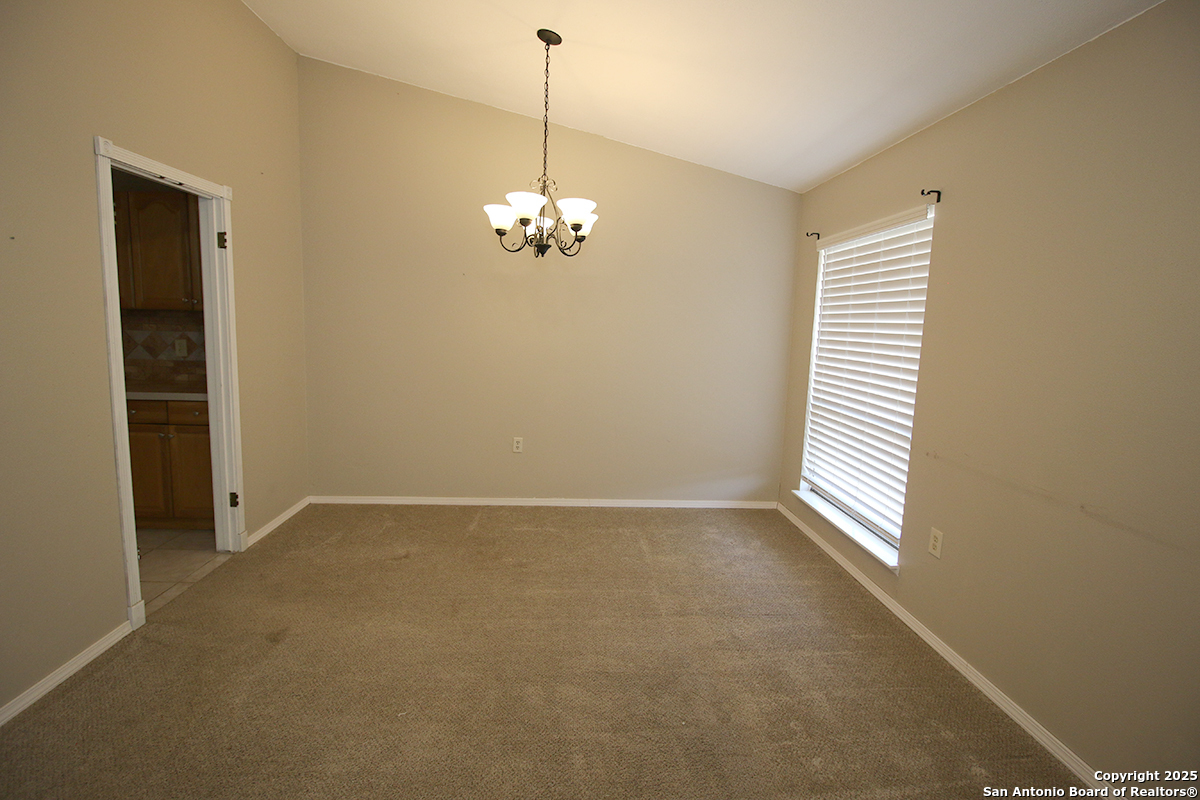 13523 Brinwood Universal City TX 78148