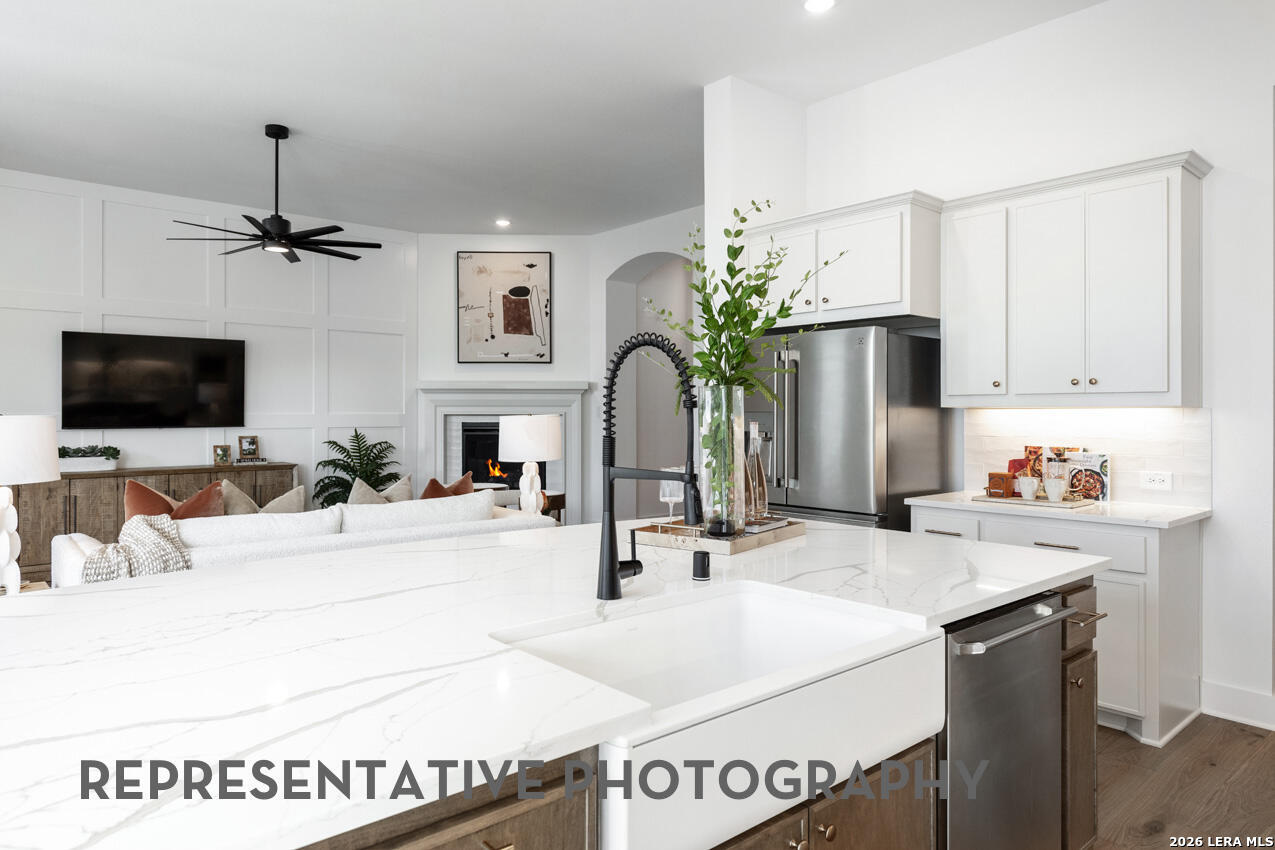 353 Post Oak Castroville TX 78009