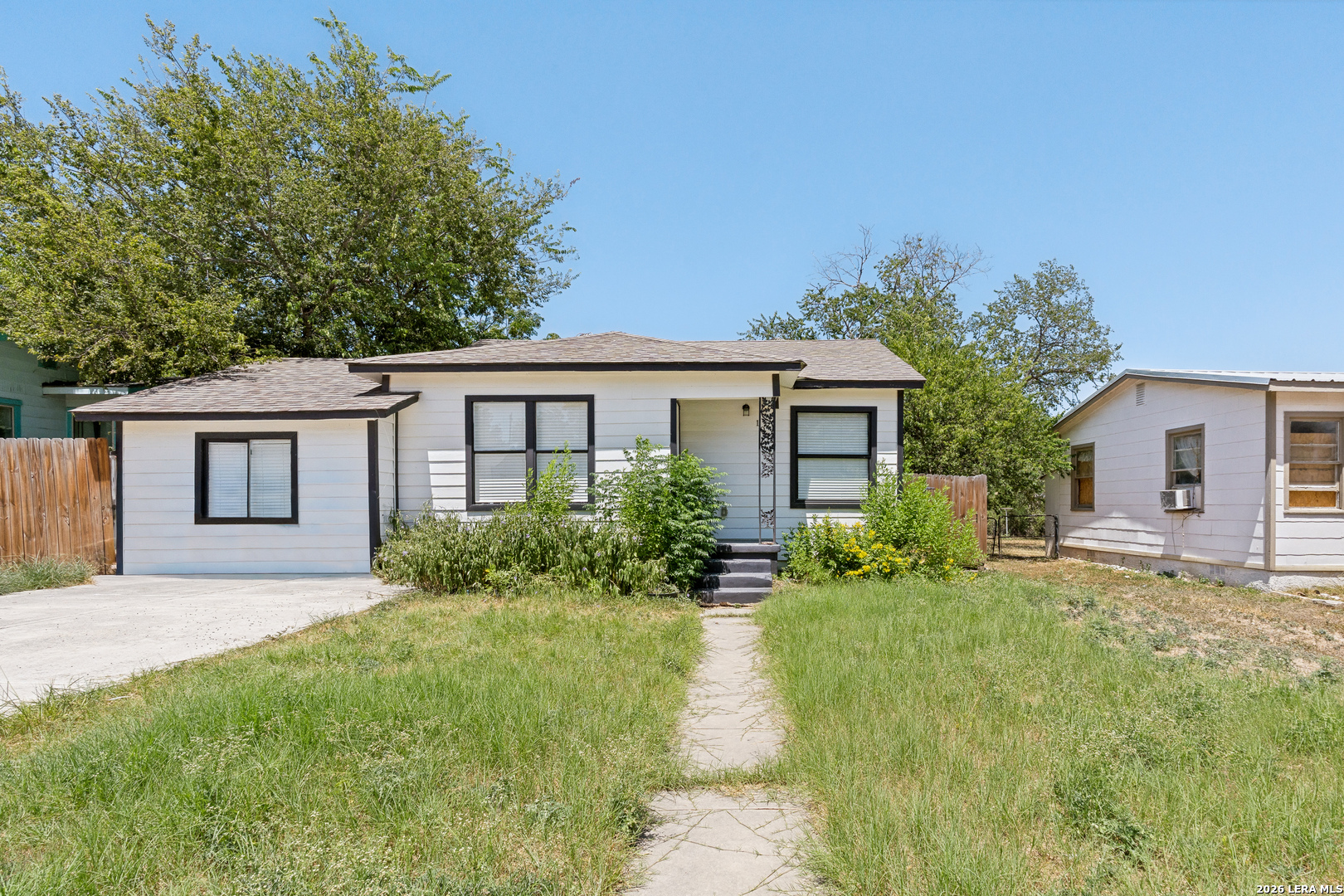 1047 Poinsettia San Antonio TX 78202