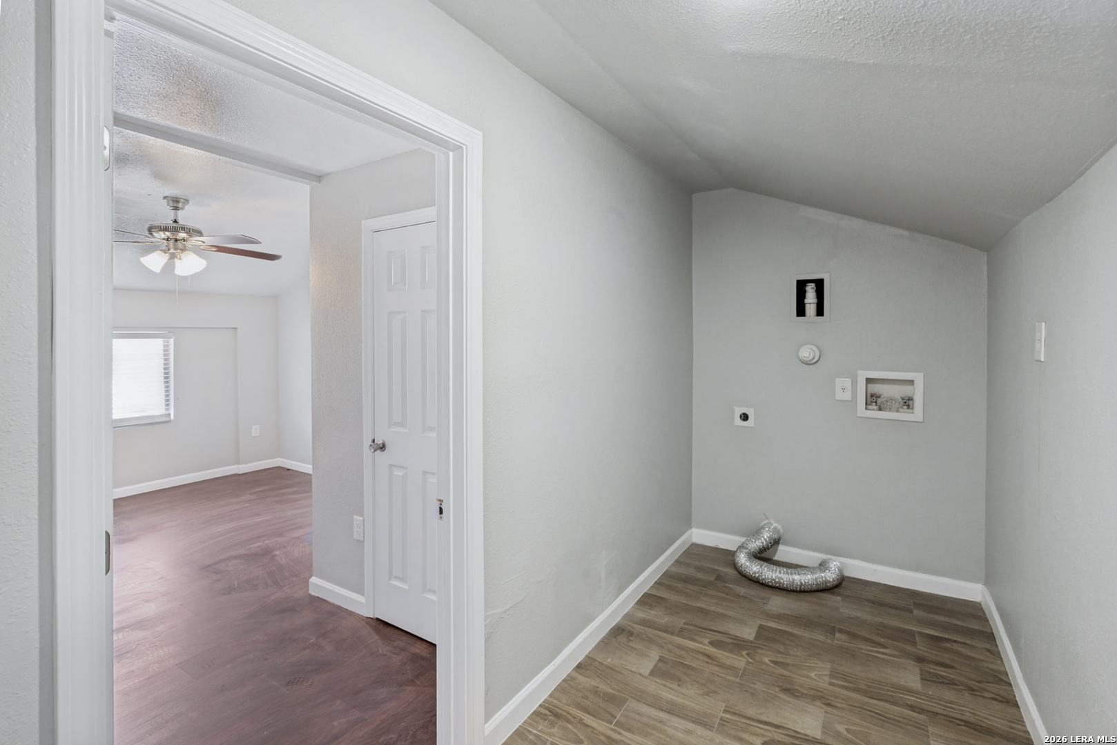 1047 Poinsettia San Antonio TX 78202