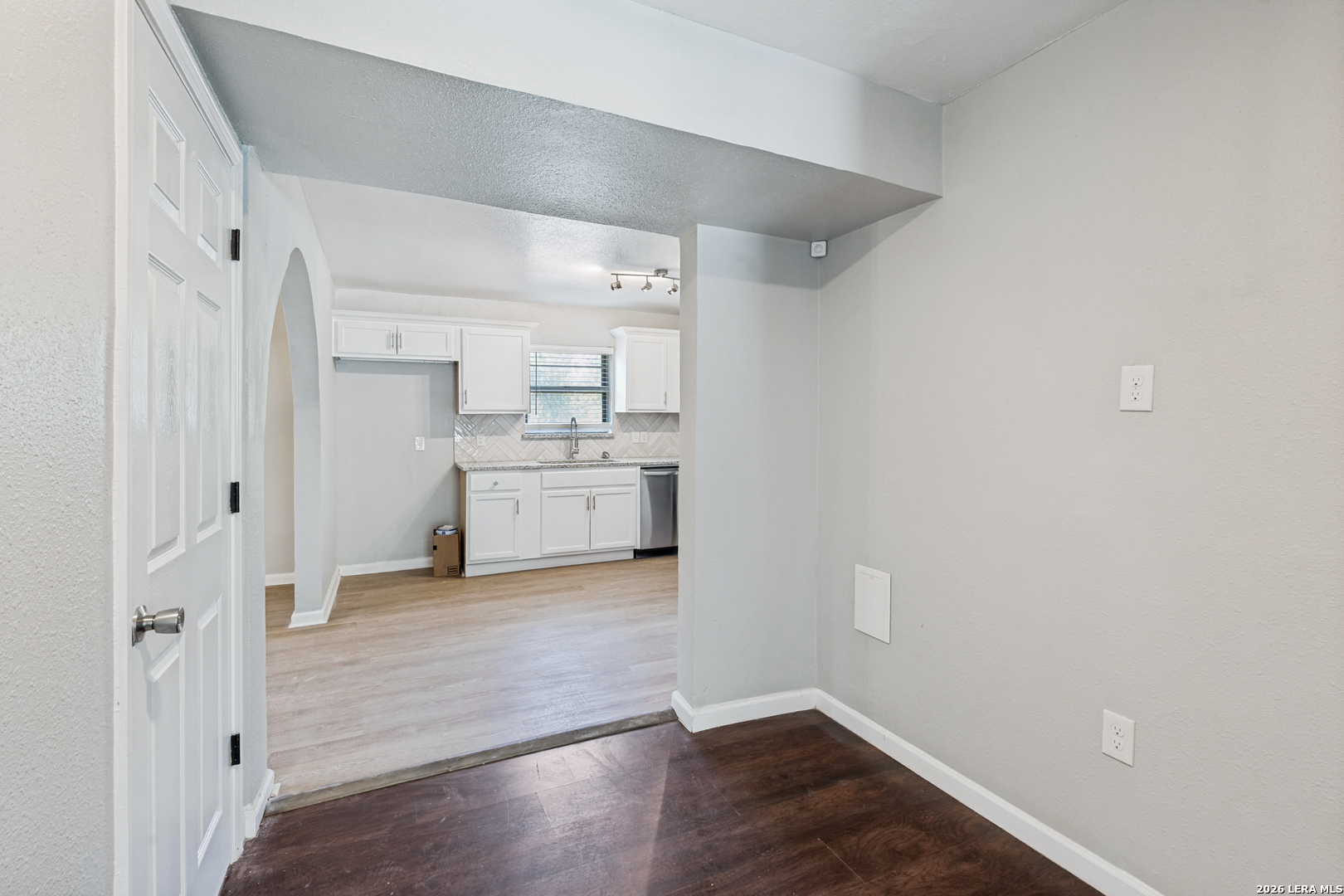 1047 Poinsettia San Antonio TX 78202
