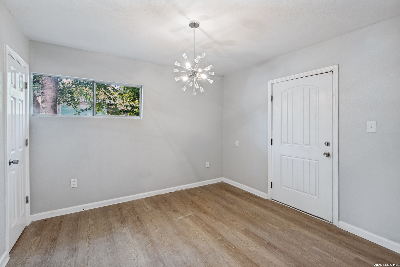 1047 Poinsettia San Antonio TX 78202