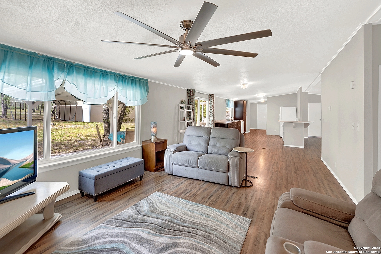 1019 Eagle Creek Drive Floresville TX 78114