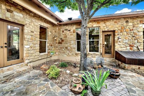 397 Secret Way Spring Branch TX 78070