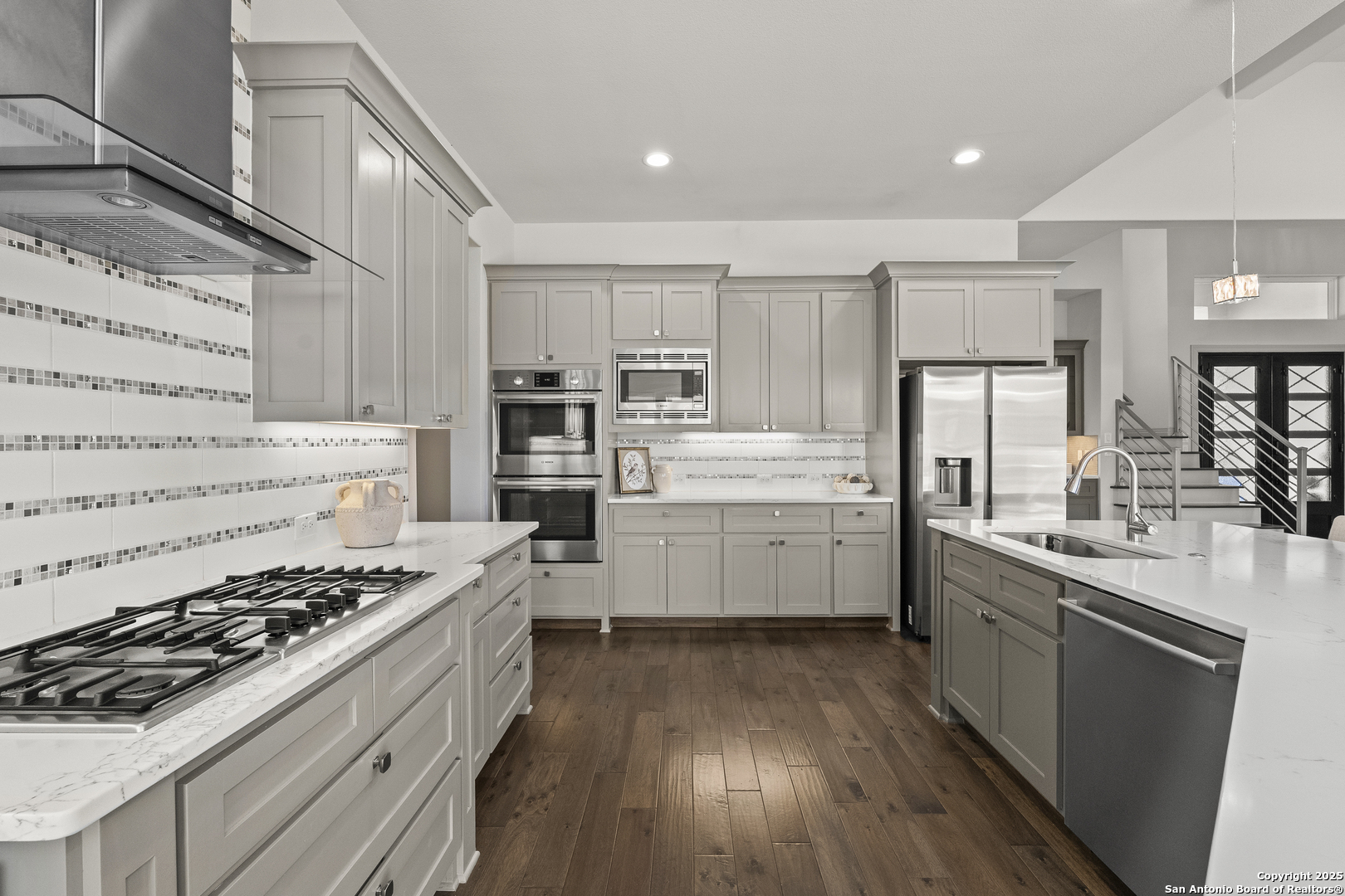 302 Majestic Bluff San Antonio TX 78258