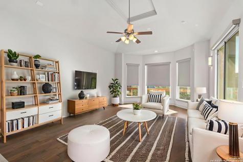 302 Majestic Bluff San Antonio TX 78258
