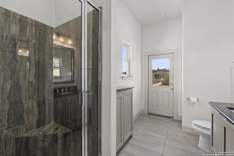 302 Majestic Bluff San Antonio TX 78258