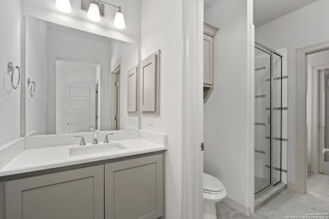 302 Majestic Bluff San Antonio TX 78258