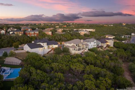 302 Majestic Bluff San Antonio TX 78258