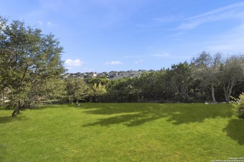 302 Majestic Bluff San Antonio TX 78258