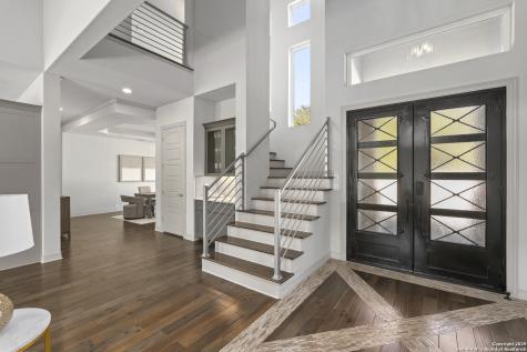 302 Majestic Bluff San Antonio TX 78258
