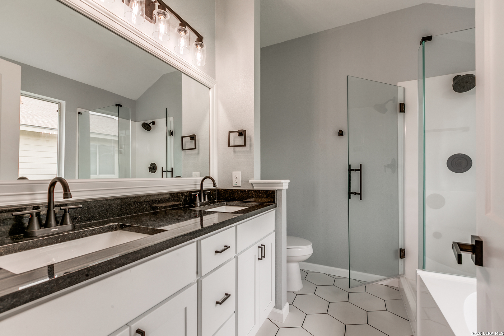 8407 Chalk Hill Cove Converse TX 78109