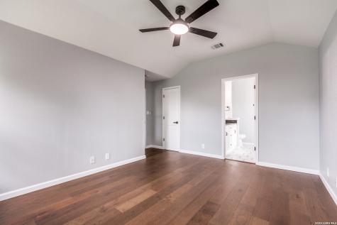 8407 Chalk Hill Cove Converse TX 78109
