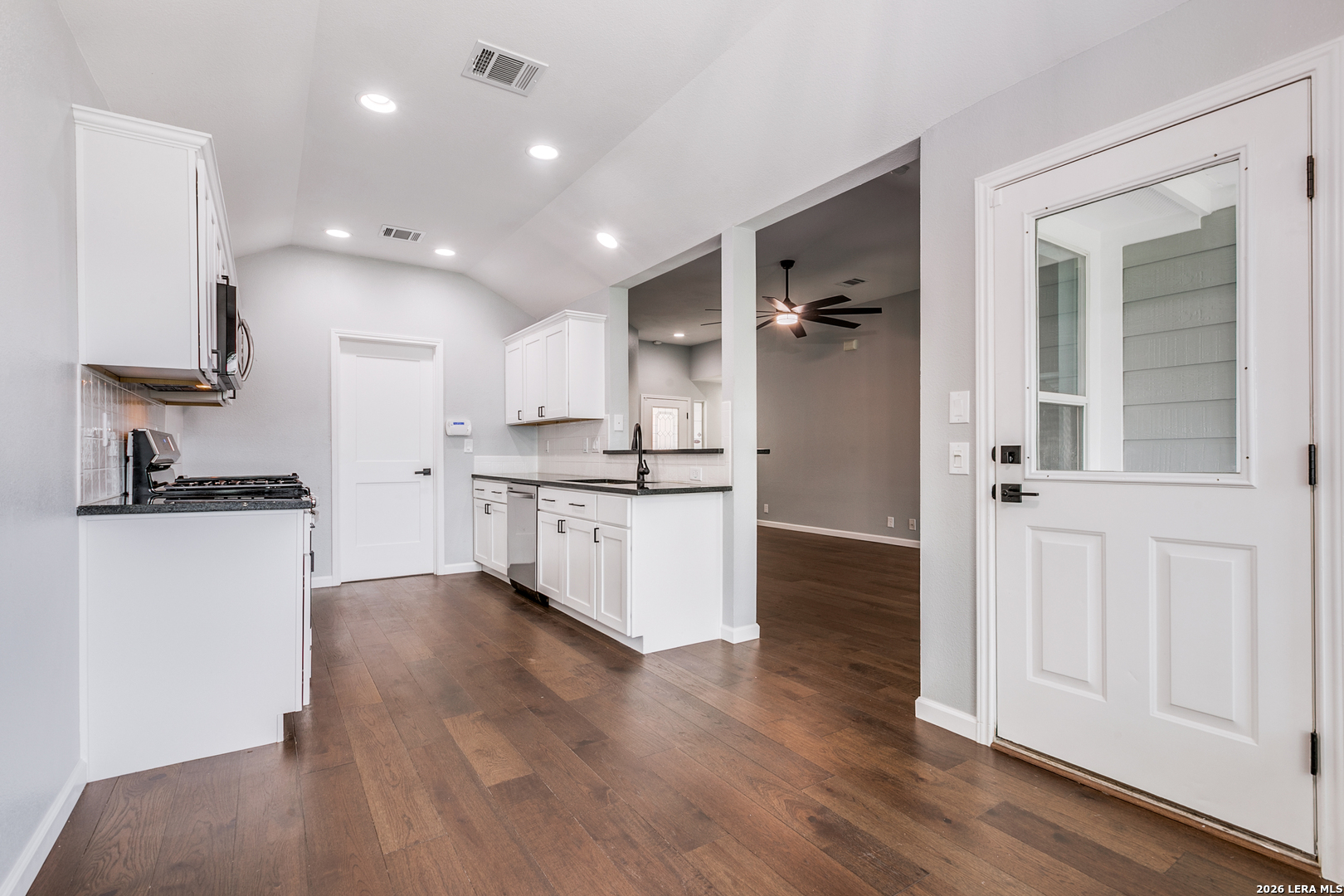 8407 Chalk Hill Cove Converse TX 78109