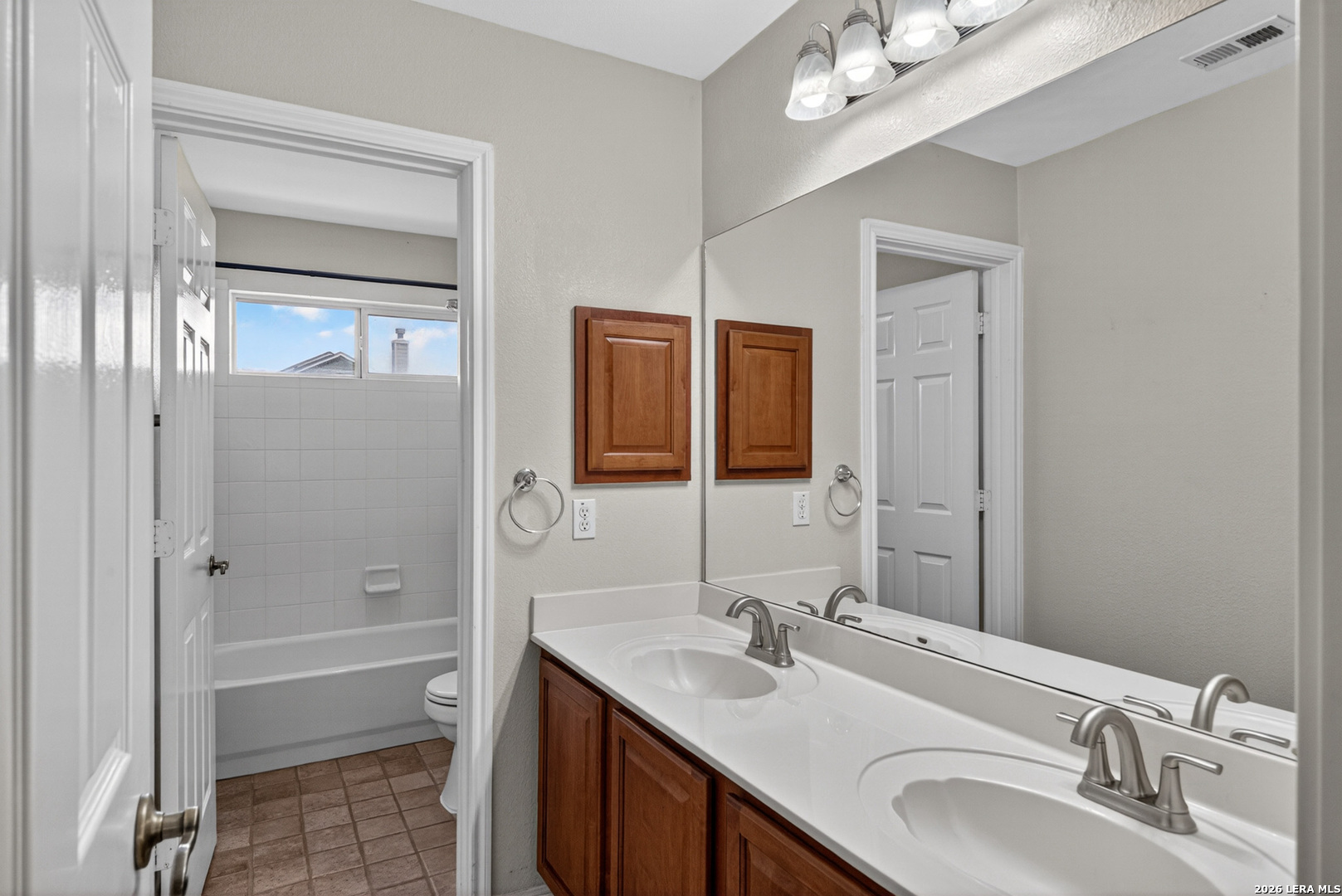 2210 Cardigan Hill San Antonio TX 78232