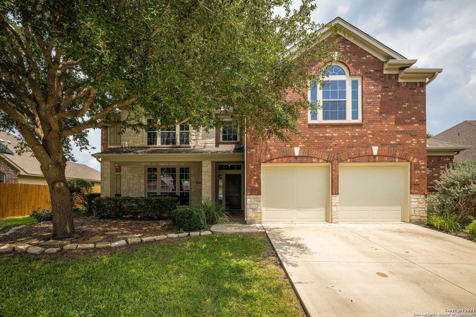 2993 Hidden Meadow Seguin TX 78155