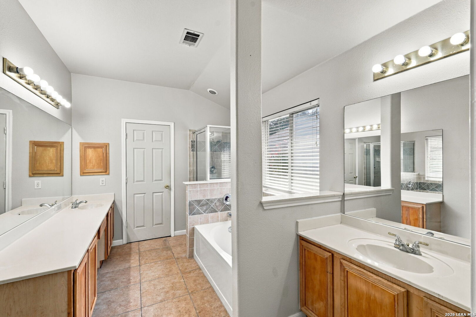 1307 Bluff Forest San Antonio TX 78248