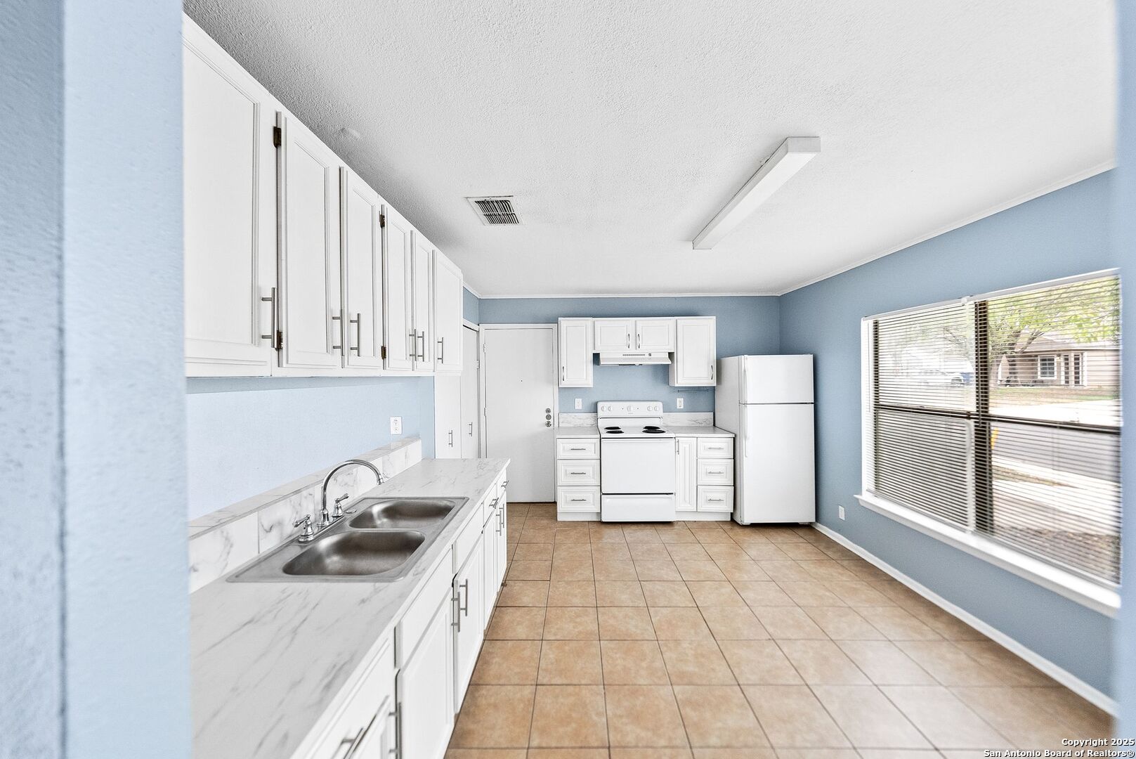 4015 Sun Harbour San Antonio TX 78244