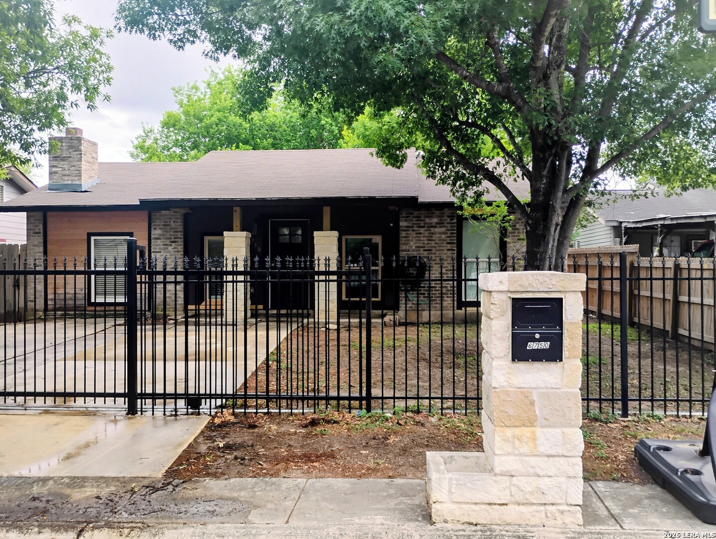 6750 Paradise Oak Drive San Antonio TX 78227