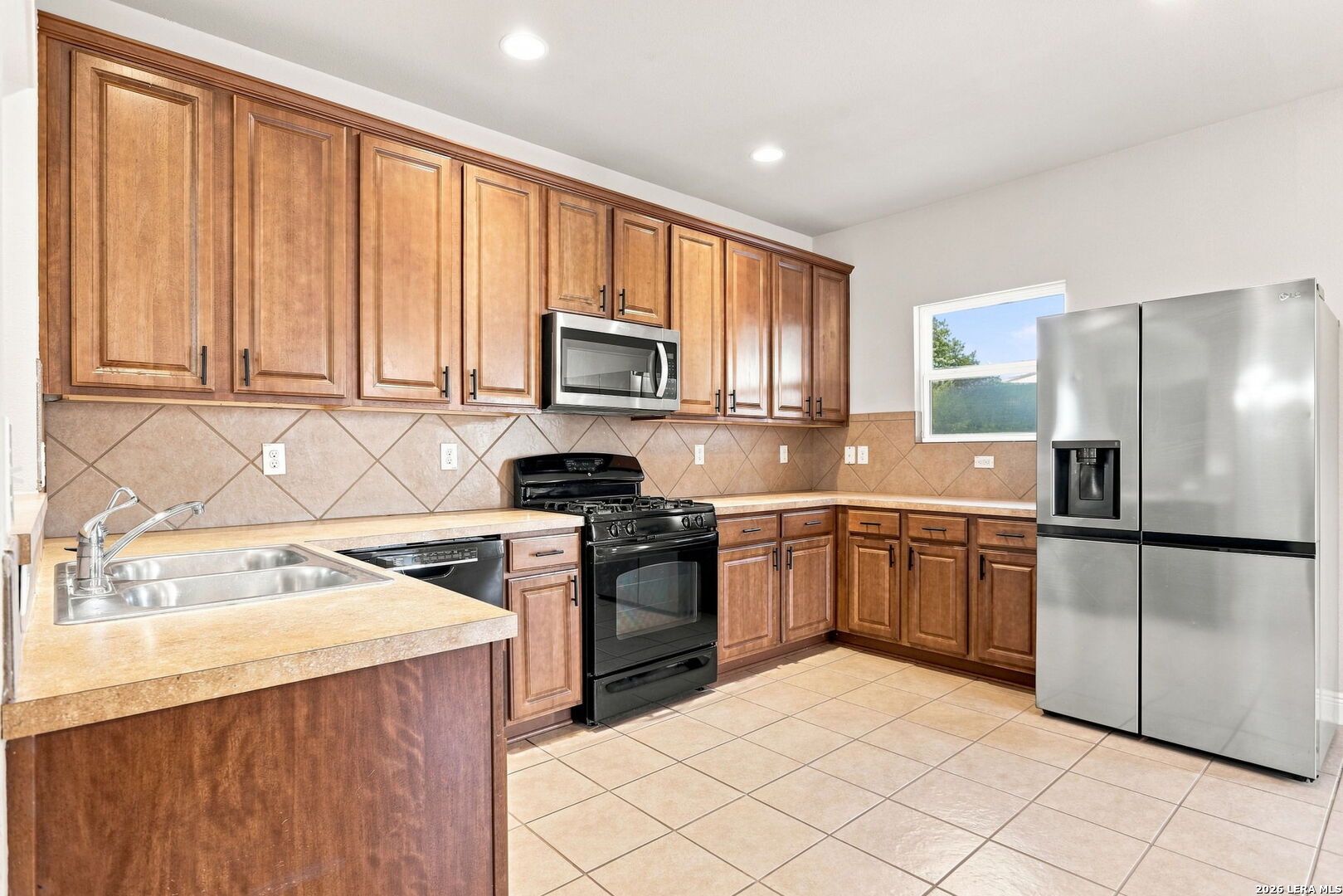 1222 Plaza Lake Drive San Antonio TX 78245