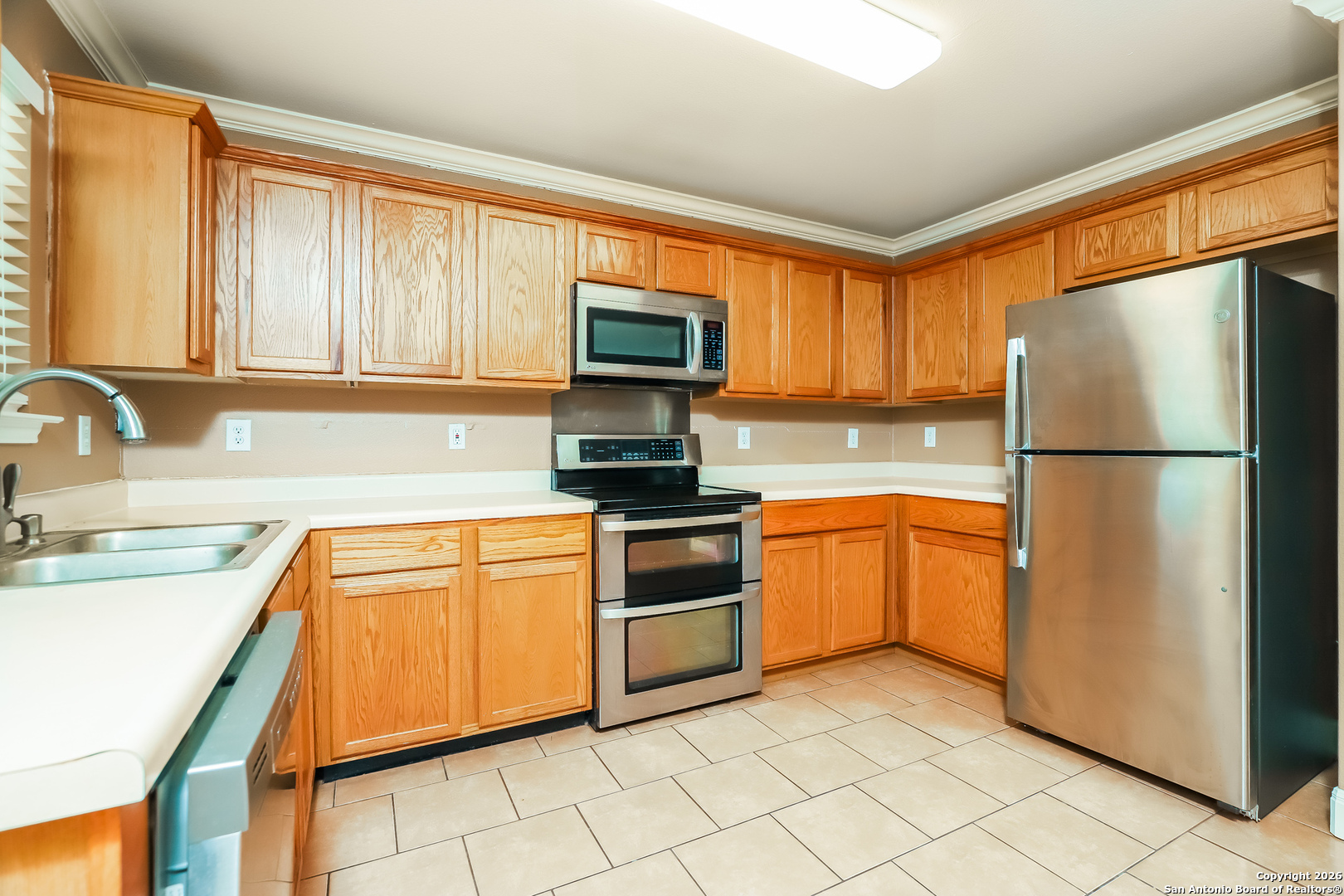 4114 Bear Oak San Antonio TX 78223