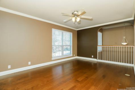 4114 Bear Oak San Antonio TX 78223