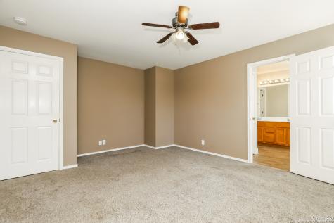 4114 Bear Oak San Antonio TX 78223