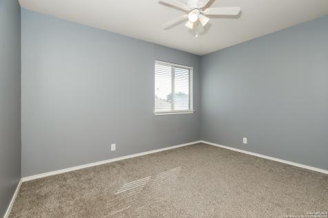 4114 Bear Oak San Antonio TX 78223