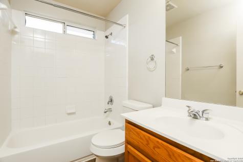 4114 Bear Oak San Antonio TX 78223