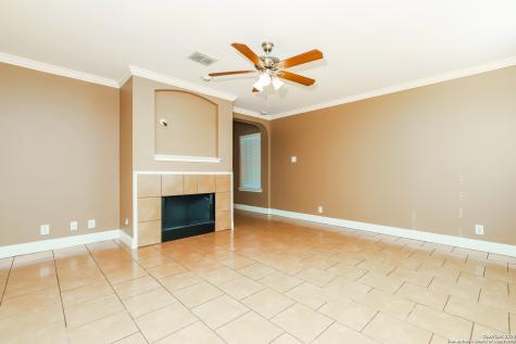 4114 Bear Oak San Antonio TX 78223