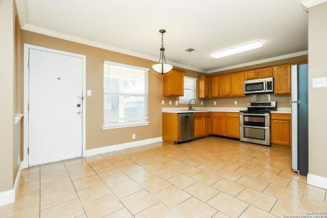 4114 Bear Oak San Antonio TX 78223