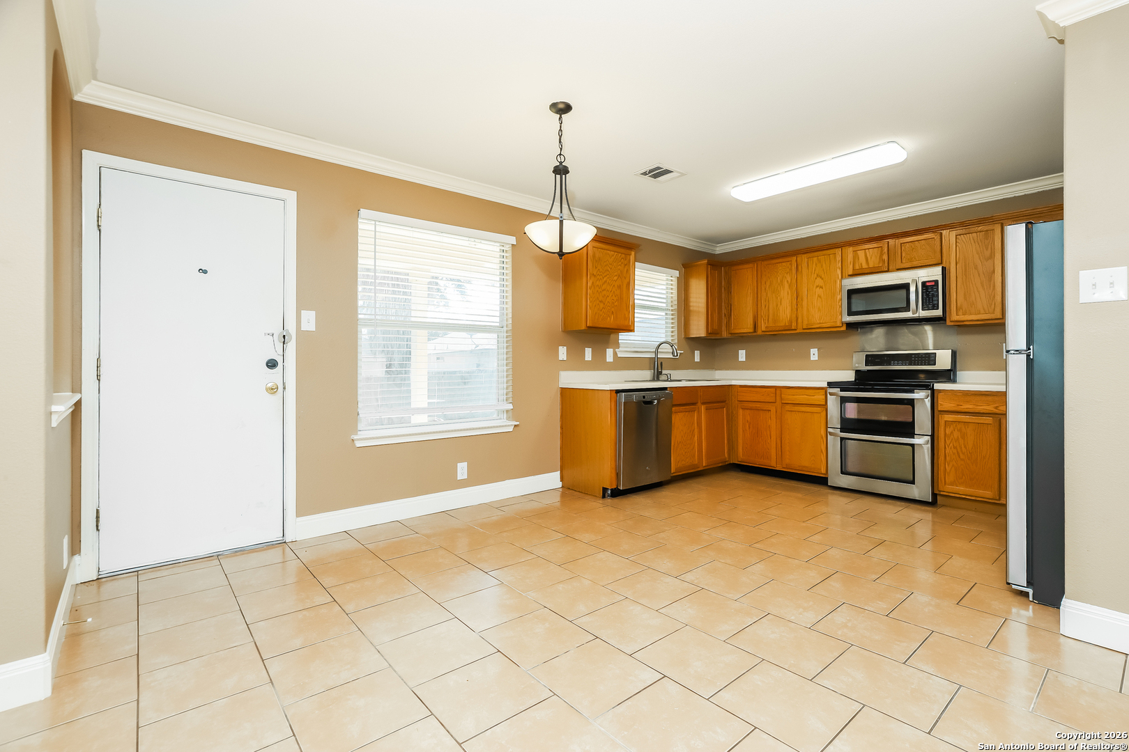 4114 Bear Oak San Antonio TX 78223
