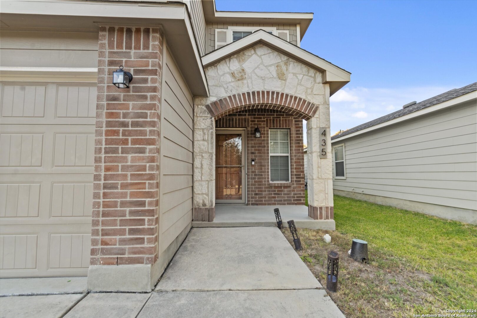 435 Walnut Crest Schertz TX 78154