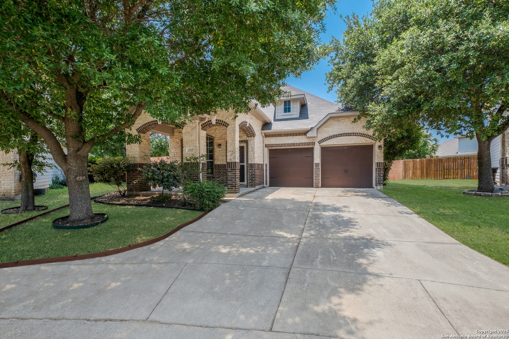 12027 Mill Village San Antonio TX 78254