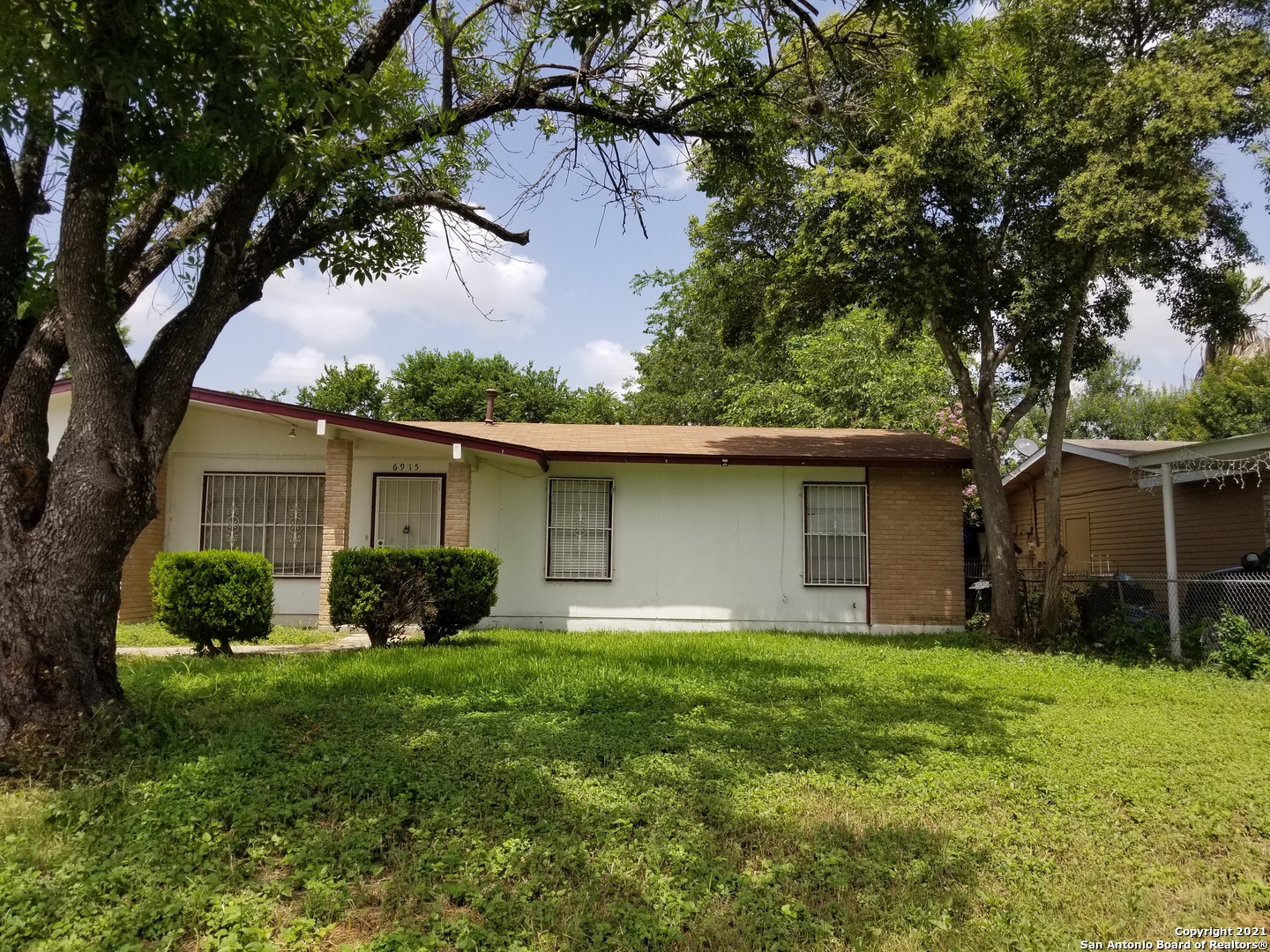 6915 Shady Grove Drive San Antonio TX 78227
