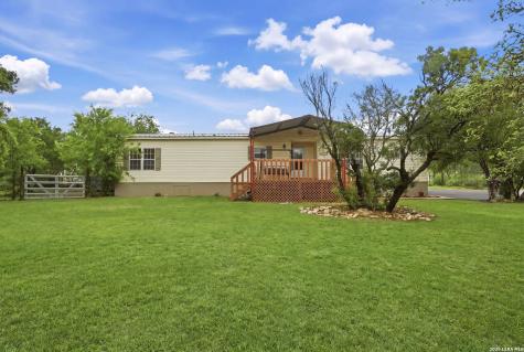 9923 County Road 5735 Castroville TX 78009