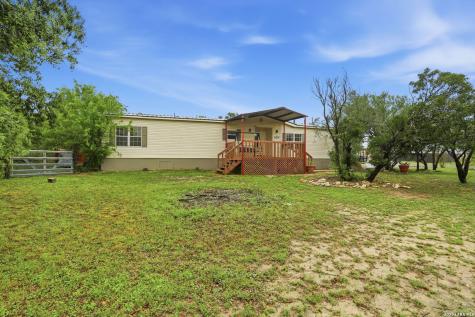 9923 County Road 5735 Castroville TX 78009