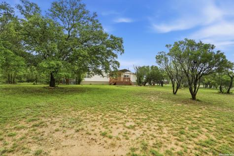 9923 County Road 5735 Castroville TX 78009