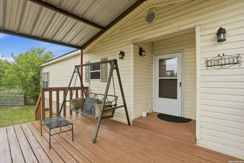 9923 County Road 5735 Castroville TX 78009