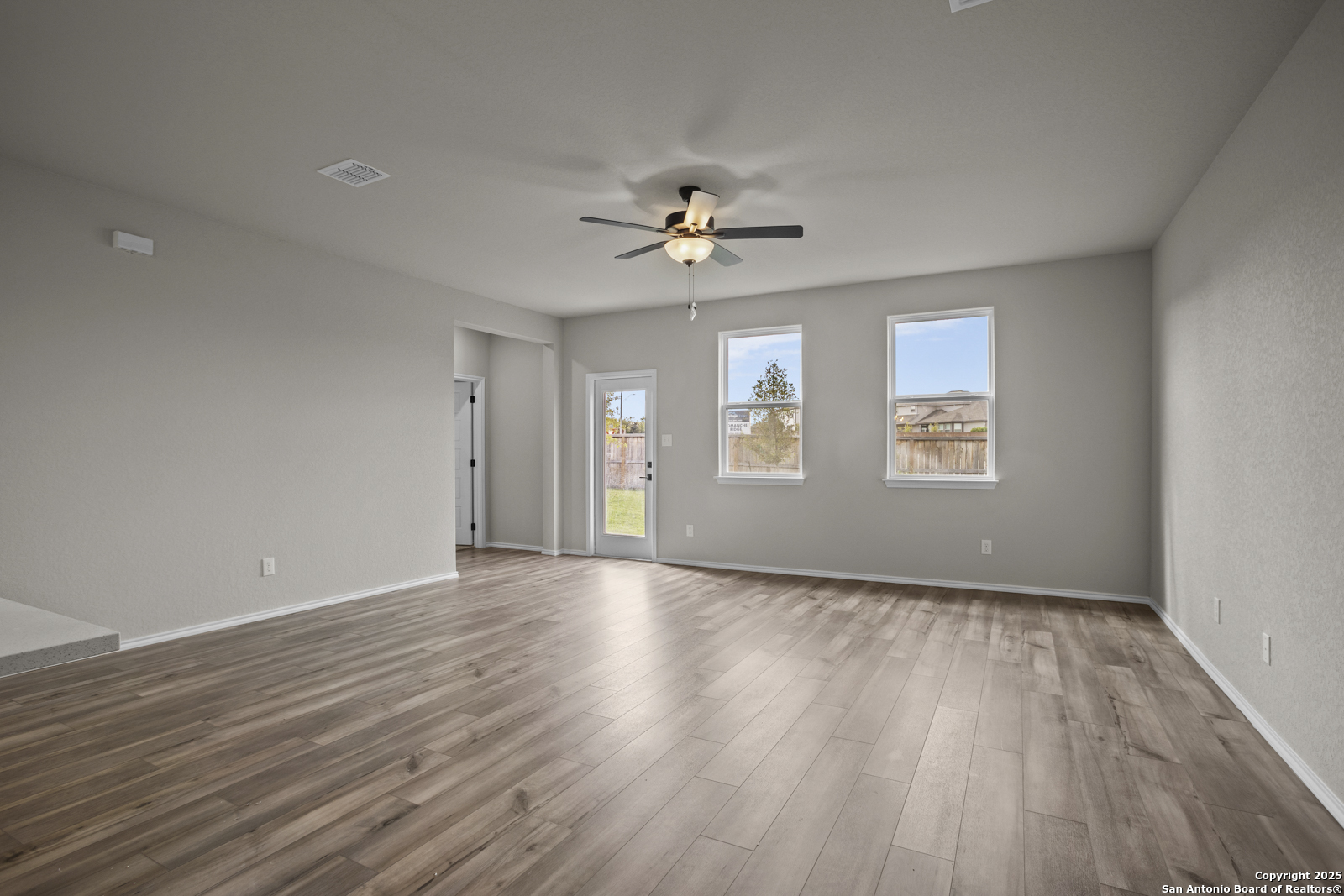 6871 Comanche Cave San Antonio TX 78247