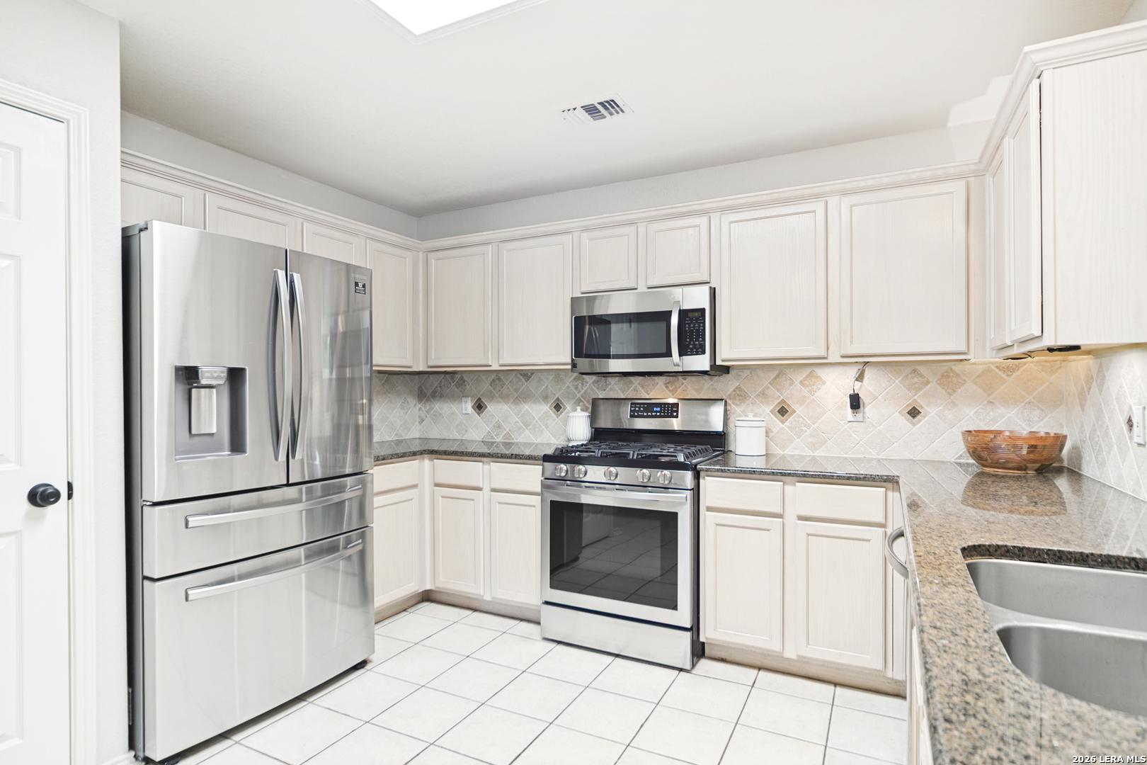 4330 Knollbluff San Antonio TX 78247