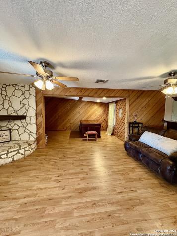 5910 Wales San Antonio TX 78223