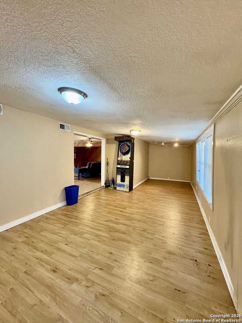 5910 Wales San Antonio TX 78223