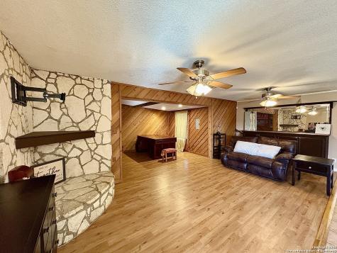 5910 Wales San Antonio TX 78223