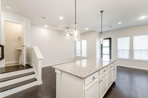 211 E Courtland San Antonio TX 78212